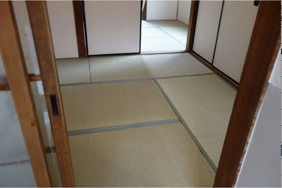 2K Apartment to Rent in Sakai-shi Nishi-ku Living Room