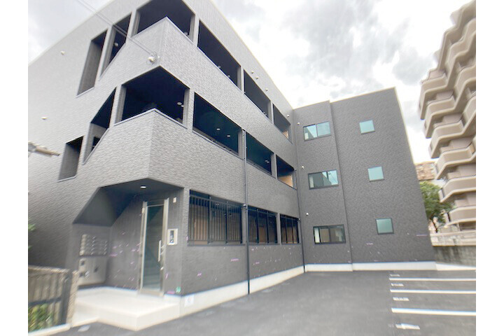 Whole Building Apartment to Buy in Fukuoka-shi Minami-ku Exterior