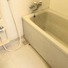 3LDK Apartment to Rent in Ichikawa-shi Bathroom
