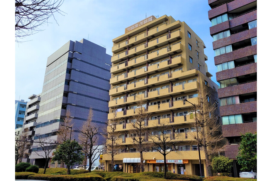 2DK Apartment to Buy in Bunkyo-ku Exterior