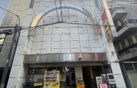 新宿区歌舞伎町-整栋零售店铺