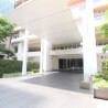 3LDK Apartment to Buy in Koto-ku Entrance Hall