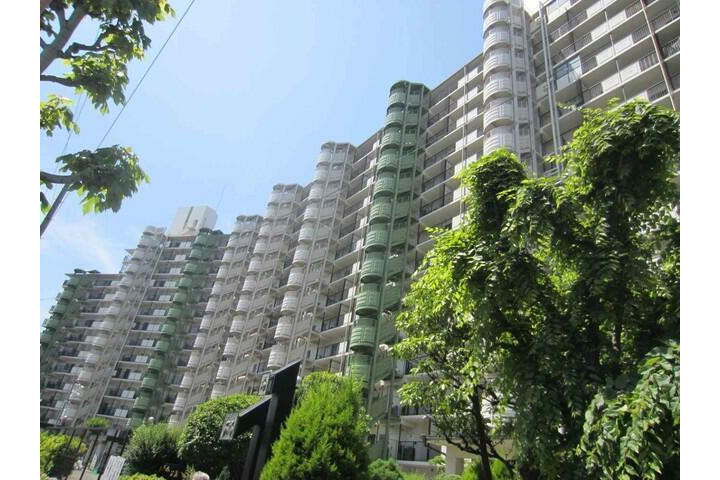 4DK Apartment to Buy in Osaka-shi Joto-ku Interior