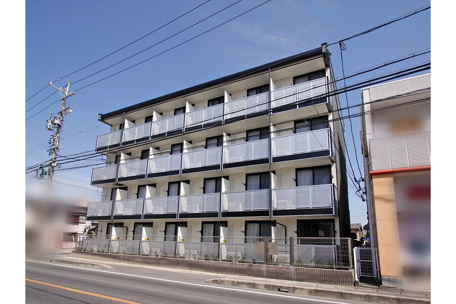 1K Apartment to Rent in Toyota-shi Exterior