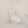 1R Apartment to Rent in Toshima-ku Toilet