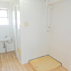 2LDK Apartment to Rent in Kitakyushu-shi Kokurakita-ku Interior