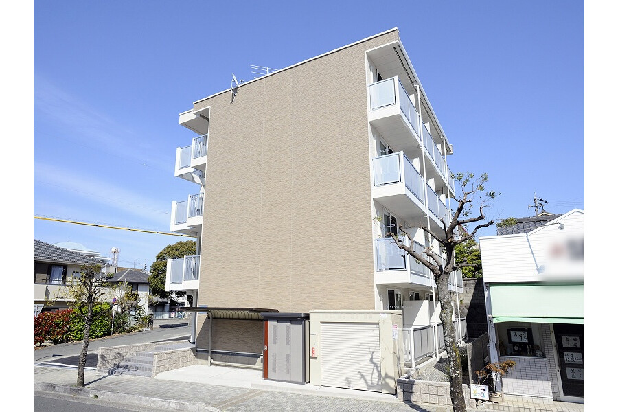1K Apartment to Rent in 浜松市中央区 Exterior