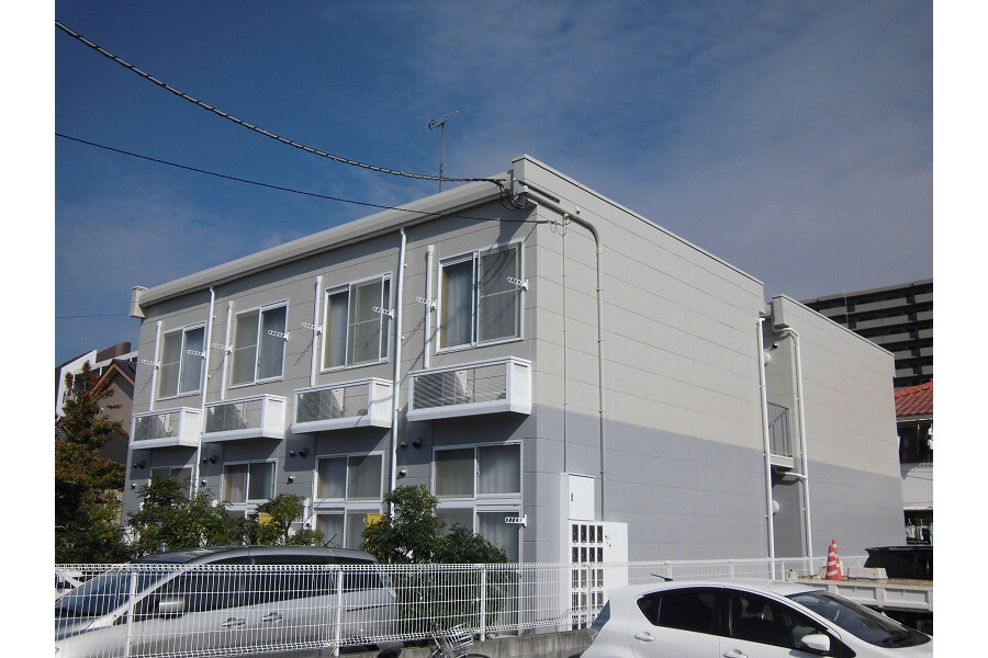 1K Apartment to Rent in Matsuyama-shi Exterior