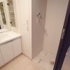 2LDK Apartment to Rent in Machida-shi Washroom