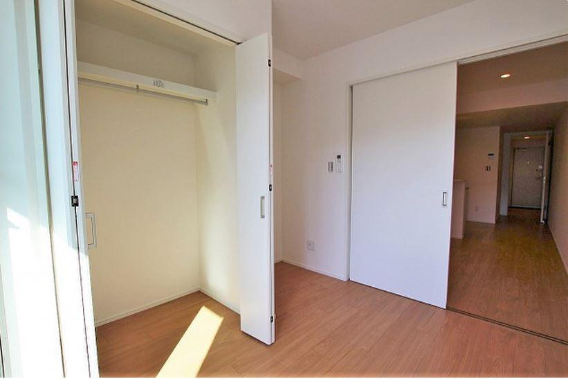 1LDK Apartment to Rent in Osaka-shi Higashinari-ku Equipment
