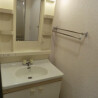 1LDK Apartment to Rent in Meguro-ku Washroom