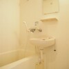 1K 맨션 to Rent in Minato-ku Bathroom