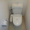 1K Apartment to Rent in Osaka-shi Minato-ku Toilet
