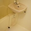 1K Apartment to Rent in Kodaira-shi Bathroom