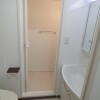 1K Apartment to Rent in Bunkyo-ku Shower