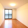 1K Apartment to Rent in Kyoto-shi Sakyo-ku Living Room