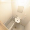 1K Apartment to Rent in Miyazaki-shi Toilet