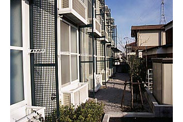 1K Apartment to Rent in Hamura-shi Exterior