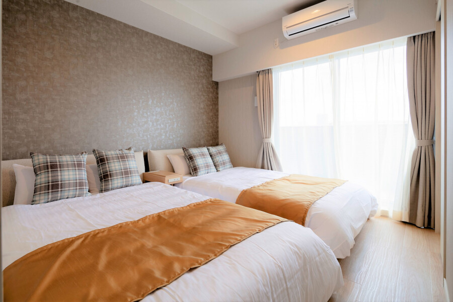 2LDK Apartment to Rent in Osaka-shi Naniwa-ku Bedroom