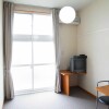 1K Apartment to Rent in Yokohama-shi Tsuzuki-ku Living Room