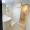 1LDK Apartment to Rent in Funabashi-shi Bathroom