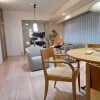 新宿区出售中的2LDK公寓大厦房地产 起居室