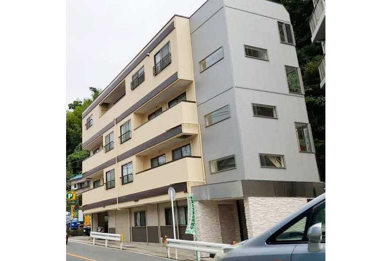 2LDK Apartment to Rent in Yokosuka-shi Exterior