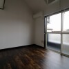 1K Apartment to Rent in Tsurugashima-shi Living Room