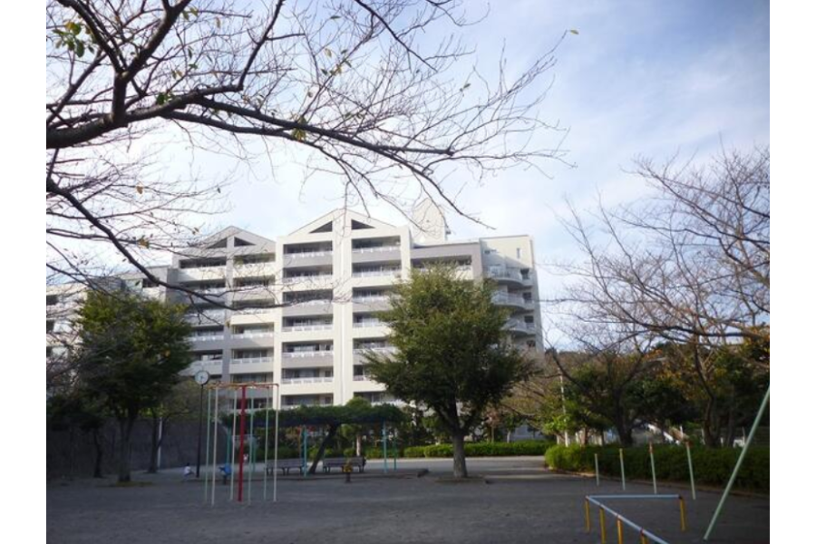 3LDK Apartment to Rent in Yokosuka-shi Interior