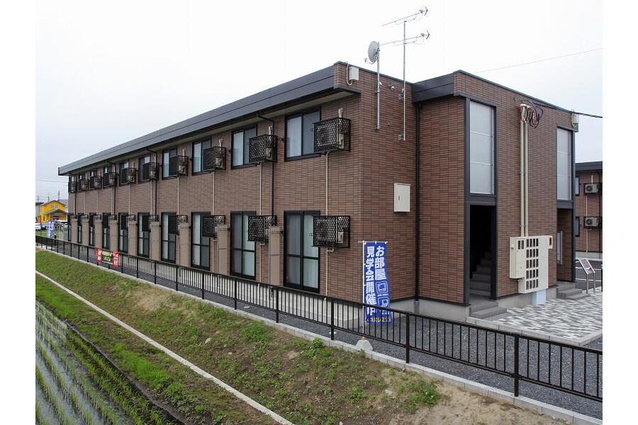 1K Apartment to Rent in Towada-shi Exterior
