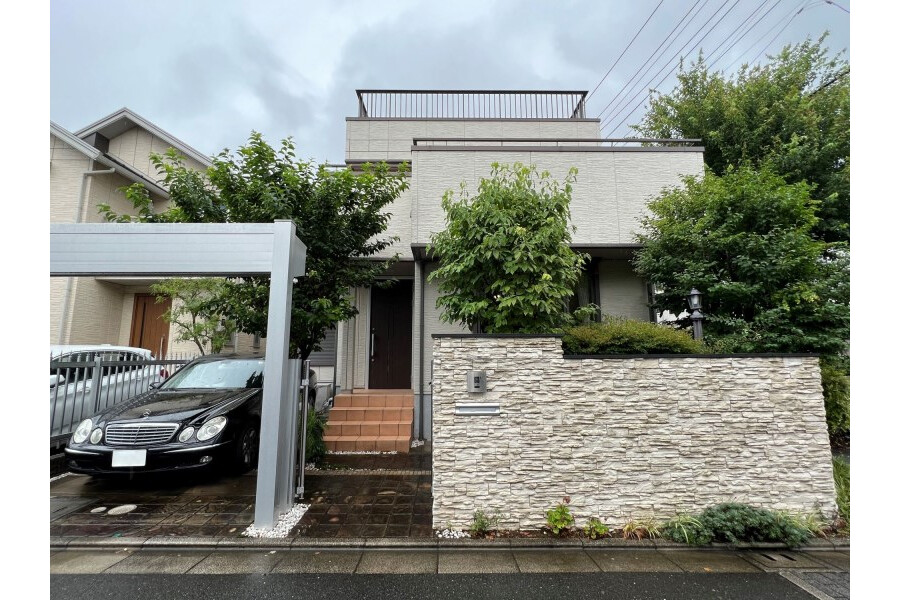 世田谷区出售中的4LDK独栋住宅房地产 户外