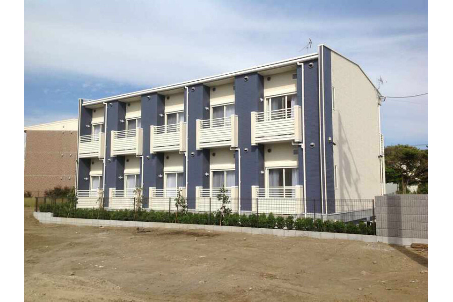 1R Apartment to Rent in Fujisawa-shi Exterior
