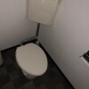 3LDK Apartment to Rent in Osaka-shi Naniwa-ku Toilet