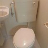 1R Apartment to Rent in Osaka-shi Nishi-ku Toilet