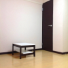 1R Apartment to Rent in Shinjuku-ku Living Room