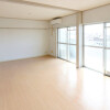 2LDK Apartment to Rent in Omuta-shi Interior