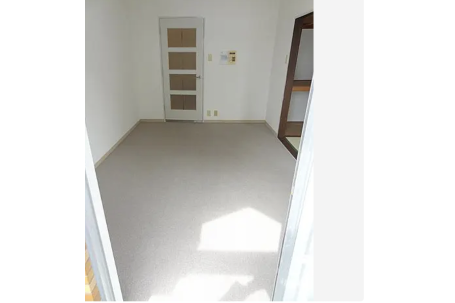2K Apartment to Buy in Osaka-shi Taisho-ku Living Room