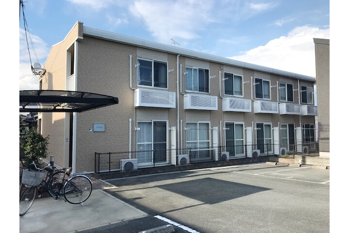 1K Apartment to Rent in Okawa-shi Exterior