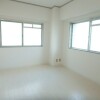 3LDK Apartment to Rent in Toyonaka-shi Bedroom
