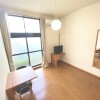 1K Apartment to Rent in Kishiwada-shi Living Room