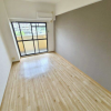1K Apartment to Rent in Osaka-shi Higashiyodogawa-ku Living Room