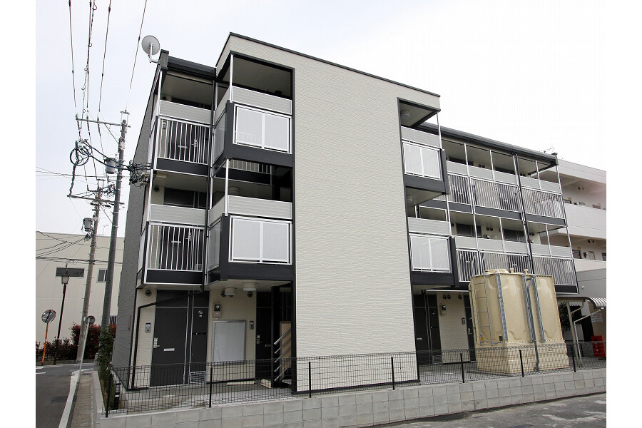 1K Apartment to Rent in Kiyosu-shi Exterior