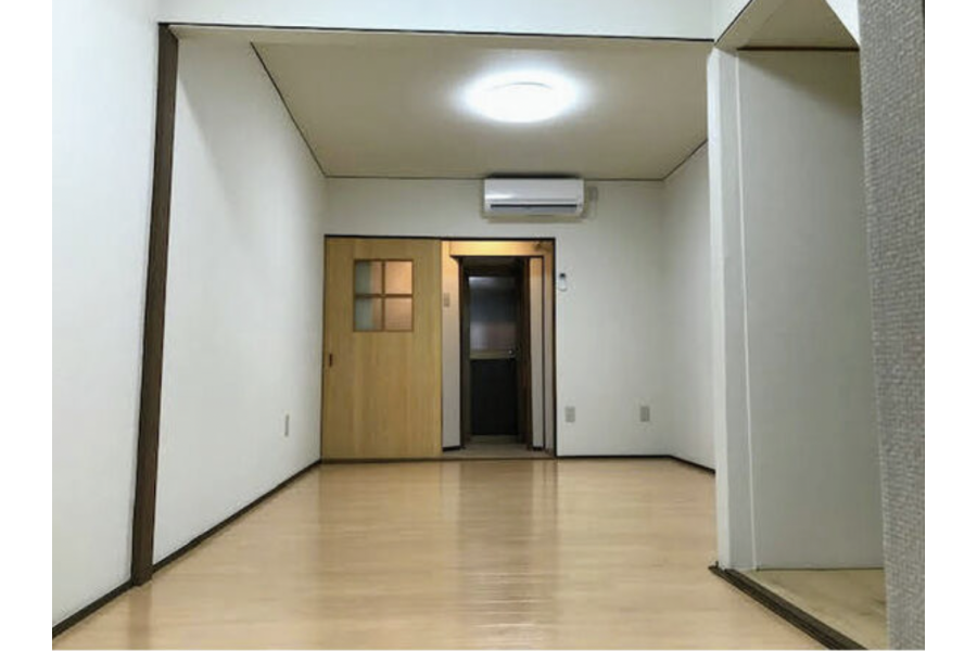2LDK House to Rent in Osaka-shi Miyakojima-ku Living Room