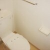 2DK Apartment to Rent in Yokohama-shi Naka-ku Toilet