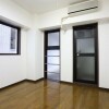 1K Apartment to Rent in Kawasaki-shi Takatsu-ku Western Room
