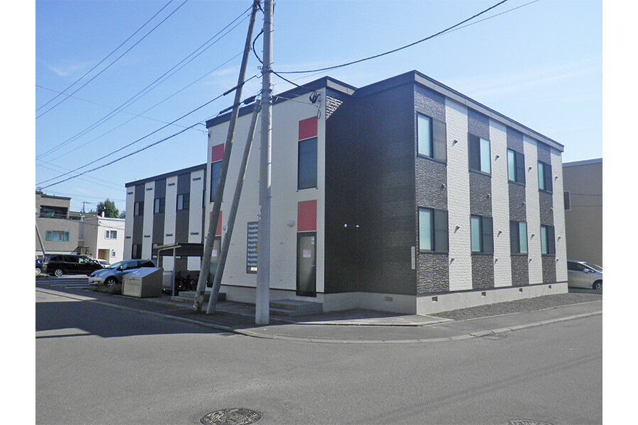 1K Apartment to Rent in Sapporo-shi Atsubetsu-ku Exterior