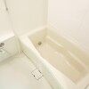 1SK Apartment to Rent in Minato-ku Bathroom