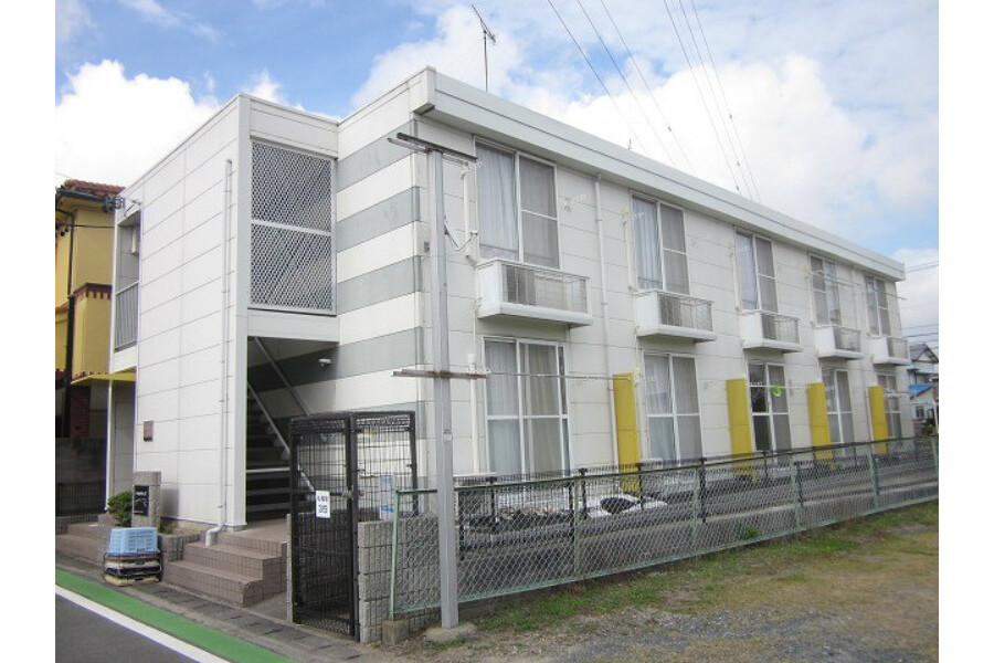 1K Apartment to Rent in Hamamatsu-shi Higashi-ku Exterior