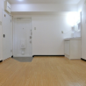 2DK Apartment to Rent in Osaka-shi Nishi-ku Entrance
