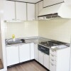 2LDK Apartment to Rent in Shinagawa-ku Kitchen
